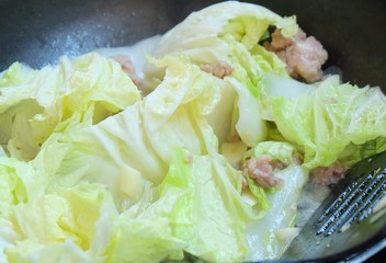 Delicious Stir Fried Chinese Cabbage with Chicken