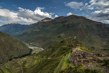 Fototapeta na wymiar Inka-Ruinen von Pisac, Heiliges Tal der Inkas