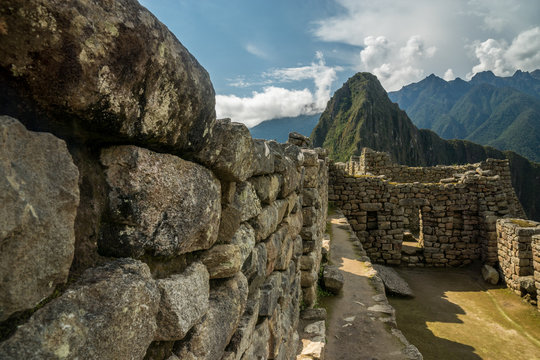 Unterwegs in den Ruinen von Machu Picchu