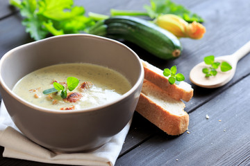 Gemüsecremesuppe