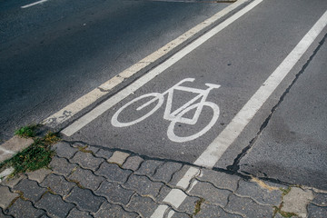 bicycle sign on street