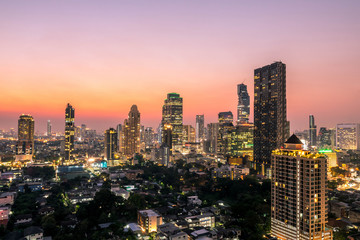 Fototapeta na wymiar cityscape of Bangkok city at night , landscape Thailand 