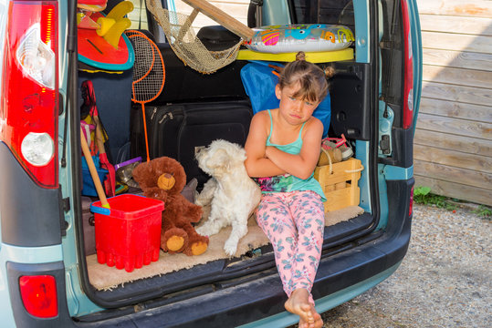 jeune fille d&eacute;&ccedil;u : c'est la fin des vacances