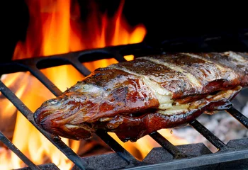 Photo sur Plexiglas Poisson Hot Grilled fish on fire