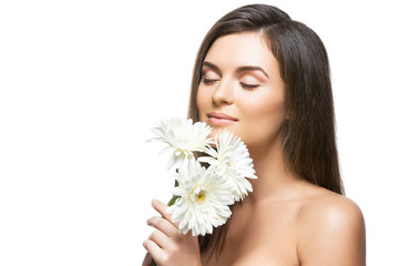 Obraz na płótnie Canvas beautiful girl with white flowers