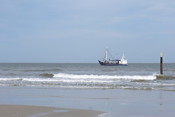 Krabbenkutter nahe Norderney
