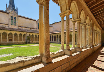 Saint-Emilion, cloitre de l'&eacute;glise collegiale, Gironde