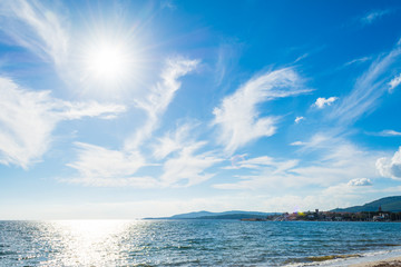 Obraz premium Sun shining over Alghero shore