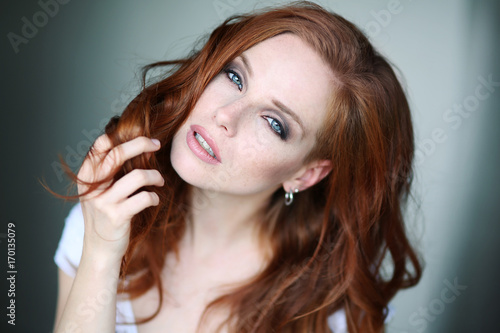 "Hübsche rothaarige Frau" Stock photo and royalty-free images on