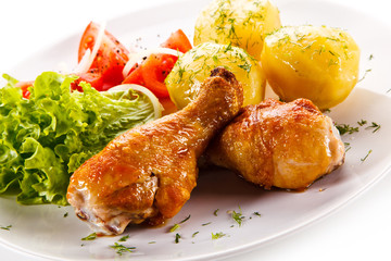 Roast drumsticks with potatoes