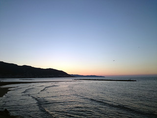 sahilde günbatımı