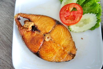 Fried king mackerel fish.