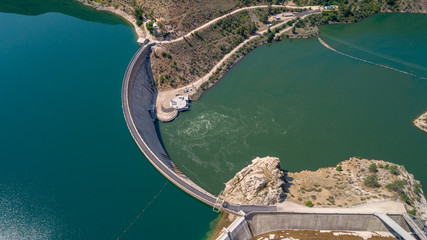 Large cement hydroelectric dam in Idaho