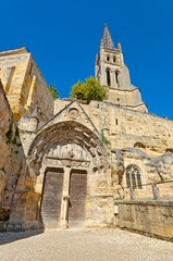 Saint-&Eacute;milion, portail de l'&eacute;glise monolithe, Gironde, France