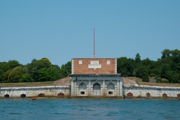Deichmauer bei Venedig
