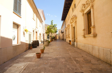 Obraz premium Stare miasto Alcudia na Majorce, Hiszpania 28.06.2017.