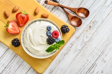 Foto op Plexiglas Greek yogurt in bowl © tashka2000