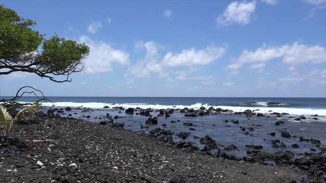 Lava rocky shoreline near the Isaac Hale Beach Park. Big Island, Hawaii, USA