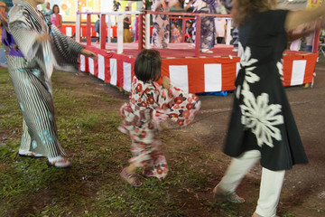 夏の盆踊り