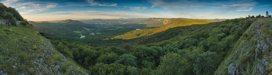 Fototapeta na wymiar View from Lisaya mountain to the Crimea valley