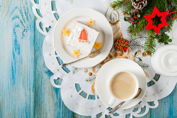 Delicious, traditional cheesecake. Christmas decoration.