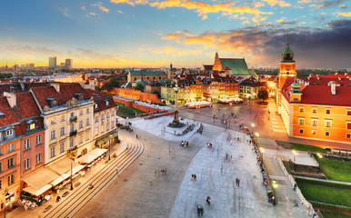 Warsaw Old Town square, Royal castle at sunset, Poland - obrazy, fototapety, plakaty