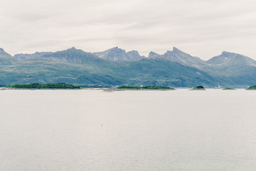 Obraz premium Mountain landscapes on the Norwegian Sea