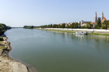 Fototapeta na wymiar Tisza at Szeged