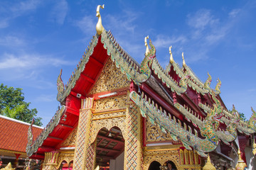 Obraz premium Thai temple blue sky