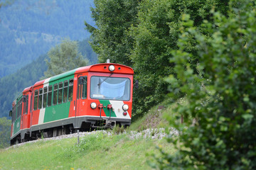 Naklejka premium Beautiful view of city of Murau with river, houses and church in Tirol, Austria, Europe.