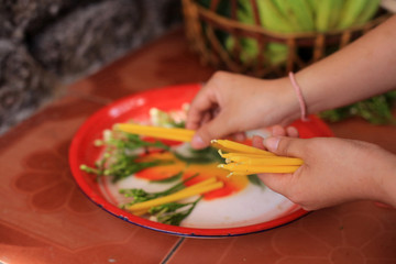 Cierges. Wat Simuong. Wat Si Muang. Vientiane. Laos. / Candles. Wat Simuong. Wat Si Muang. Vientiane. Laos.