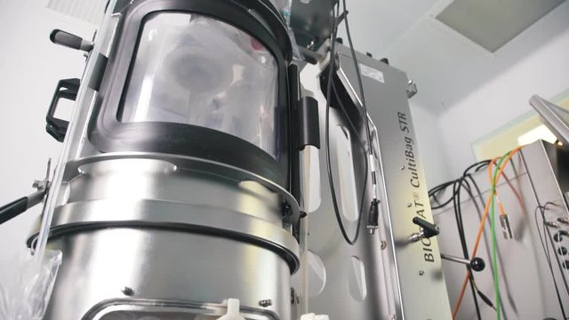Laboratory equipment: Bioreactors for mixing, based on swinging movements. Production of biopolymers. Work with chemical reagents. Inorganic chemistry