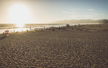 Naklejka premium Santa monica beach at sunset time