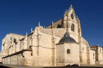 Fototapeta na wymiar Rear facade of the cathedral of Palencia, Castilla y Leon, Spain