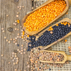 wooden scoops with lentils
