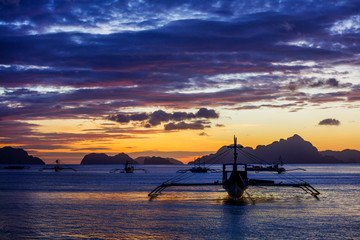 Fototapeta na wymiar Sunset sea on the Philippine island