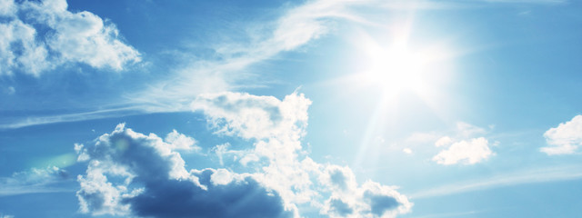 Sonniger Himmel