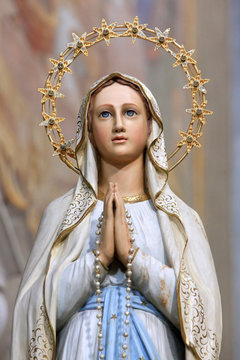 40 909 photos et images de La Vierge Marie - Getty Images