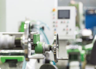 Handwheel for control of the milling machine.