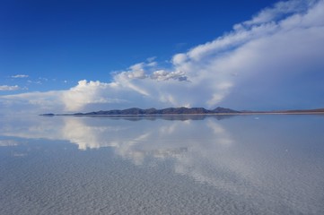 ウユニ塩湖