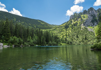 Fototapeta na wymiar The mountain lake Soinsee in Tyrol, Bavaria