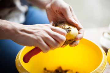 potatoes - peeling, scraping