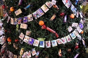 Christmas tree, decorated with original toys
