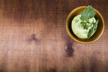 Kohlrabi in a wooden bowl