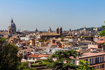 Fototapeta na wymiar Beautiful view over the eternal city of Rome