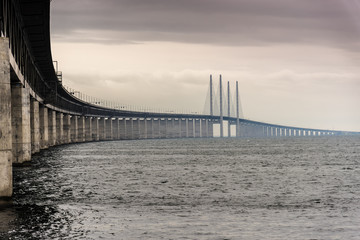 Öresundbrücke bei Regen