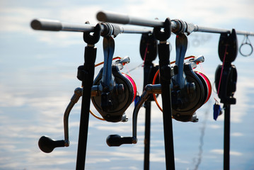 Fishing reels