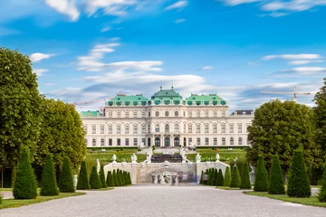 Zelfklevend Fotobehang Belvedere castle a gardens in Vienna Austria © and.one