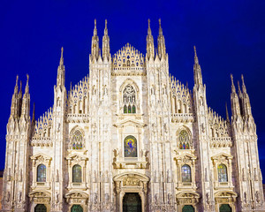 Fototapeta premium Night view of Milan Cathedral or Duomo di Milano