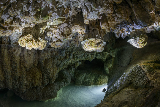 H&ouml;llgrotten
